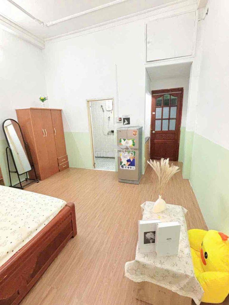 Căn hộ dịch vụ phú nhuận thuê 26tr lời 23tr samg 345tr - 3