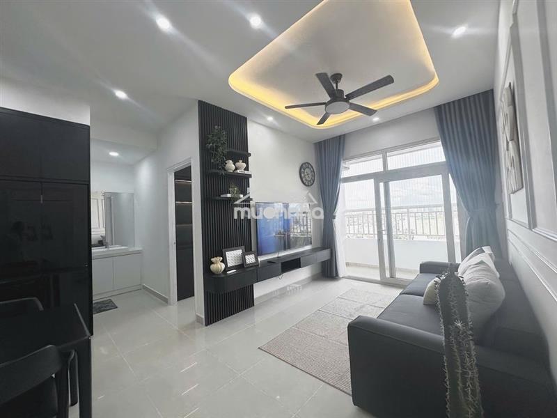 Cho thuê chung cư richstar 2 phòng ngủ, nội thất cao cấp 65m2