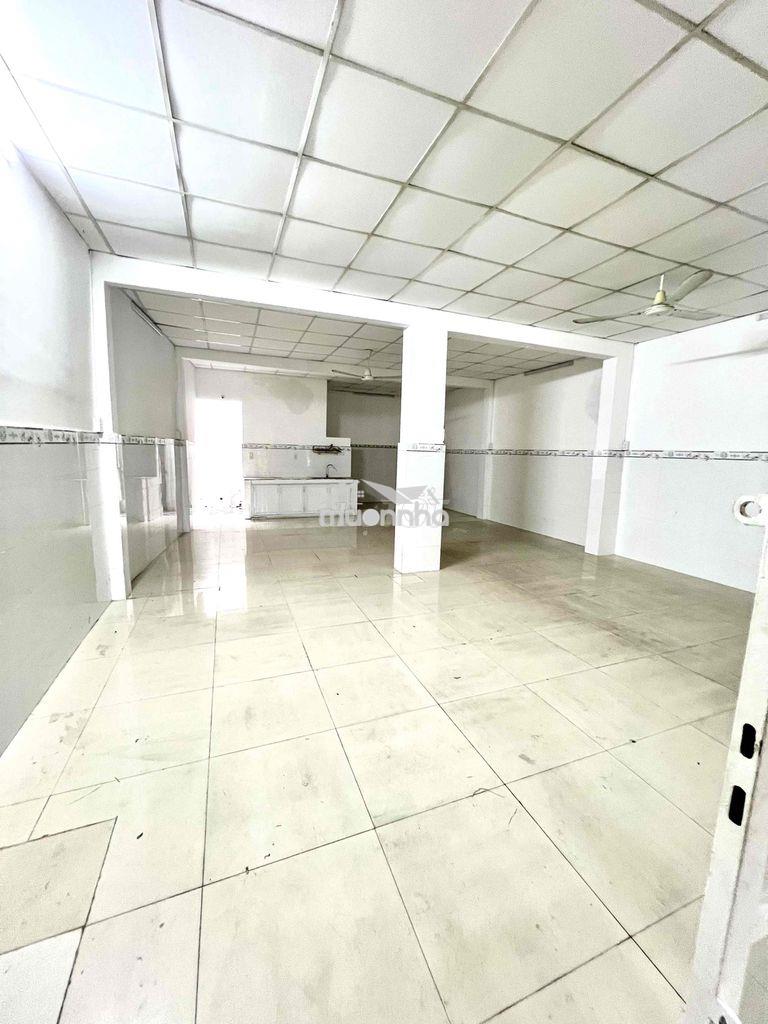 Cho thuê nhà kho 7x12m trống suốt giá 8 triệu tháng