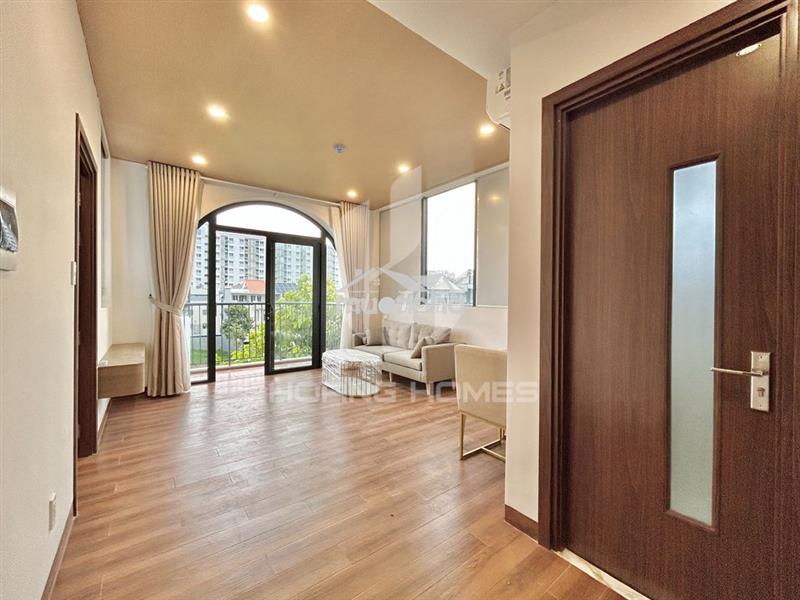 Cho thuê 1pn penthouse 2 ban công gần global city