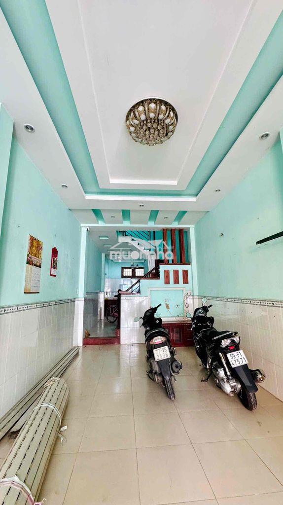 Cho thuê nhà 373// lý thường kiệt hẻm nhựa 6m [ 3.5m x 17m] 2 lầu - 5p