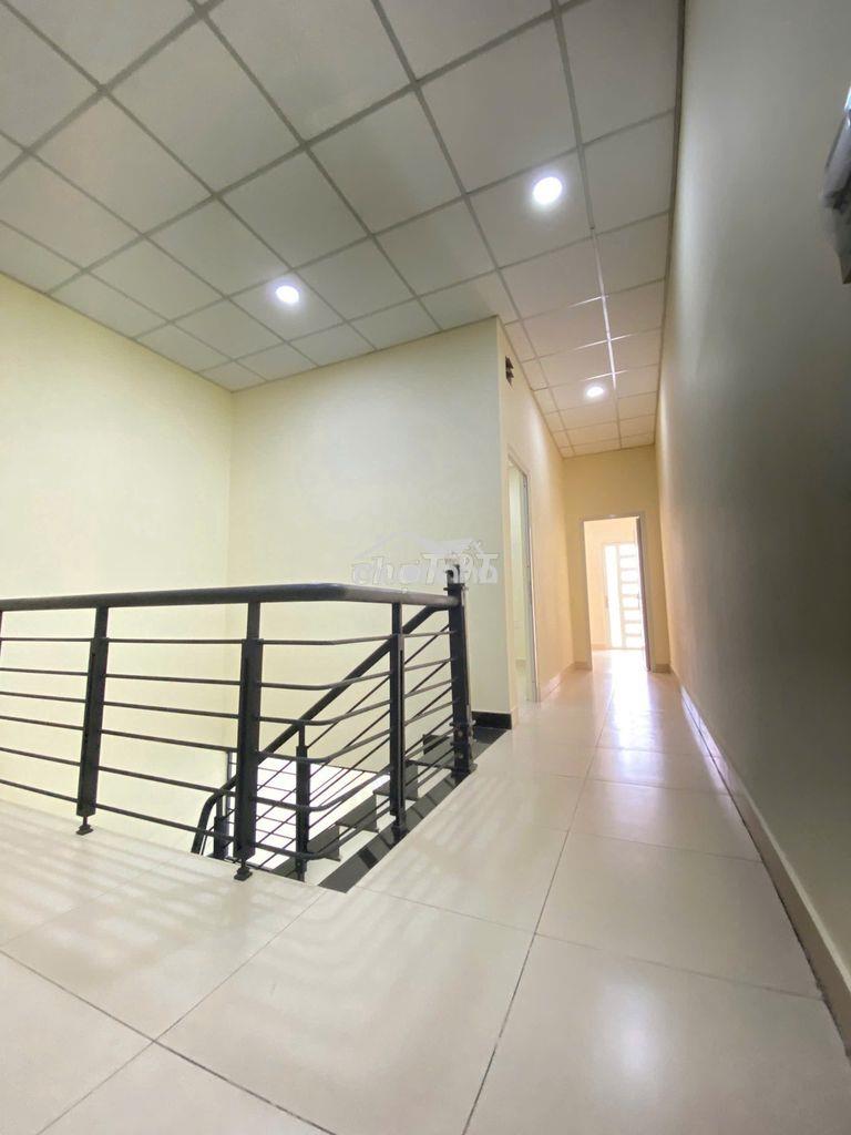 Nhà 2 tầng, hẻm tây hòa, hơn 5 tỷ, gần metro p. phước long a, hcm - Ảnh 3