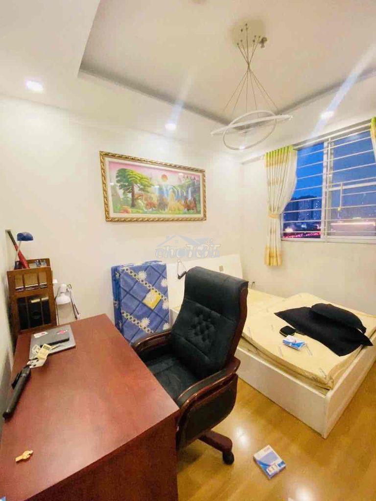 Bán chung cư khánh hội bến vân đồn 2pn 2wc tầng thấp - Ảnh 3