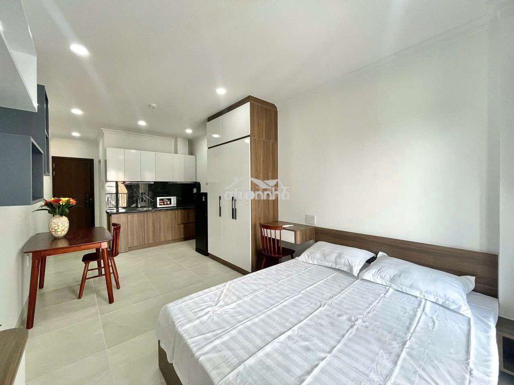Căn hộ ban công full nội thất ngay trương văn bang thuận tiện qua sala - Ảnh 4