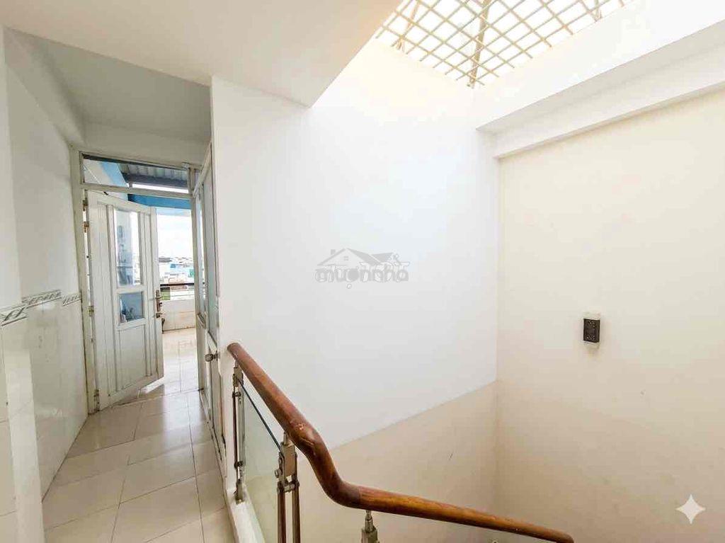 Âu cơ vx lê đại hành giáp quận 10 - cư xá lữ gia 4 x 17 ô tô đổ cửa . - Ảnh 4