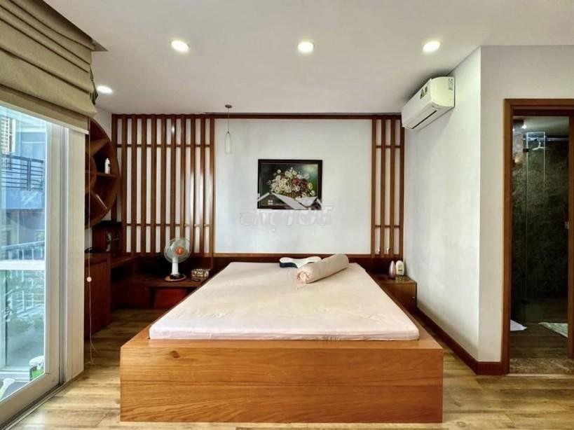 Hạ 2 tỷ rưỡi - nhà 4 tầng - dòng tiền sẵng 35tr/th – lê thánh tôn q1 - Ảnh 2