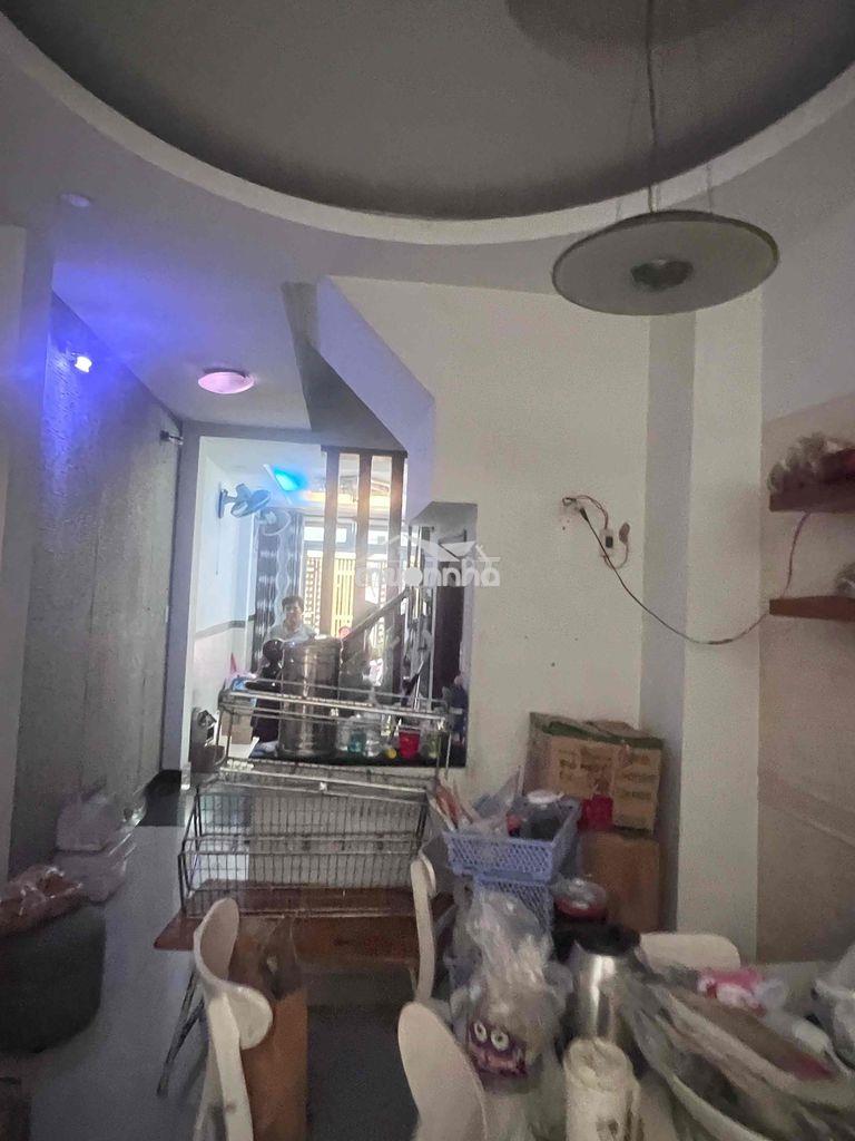 Cho thuê nhà mới đúc 3 lầu có 3 máy lạnh - Ảnh 3