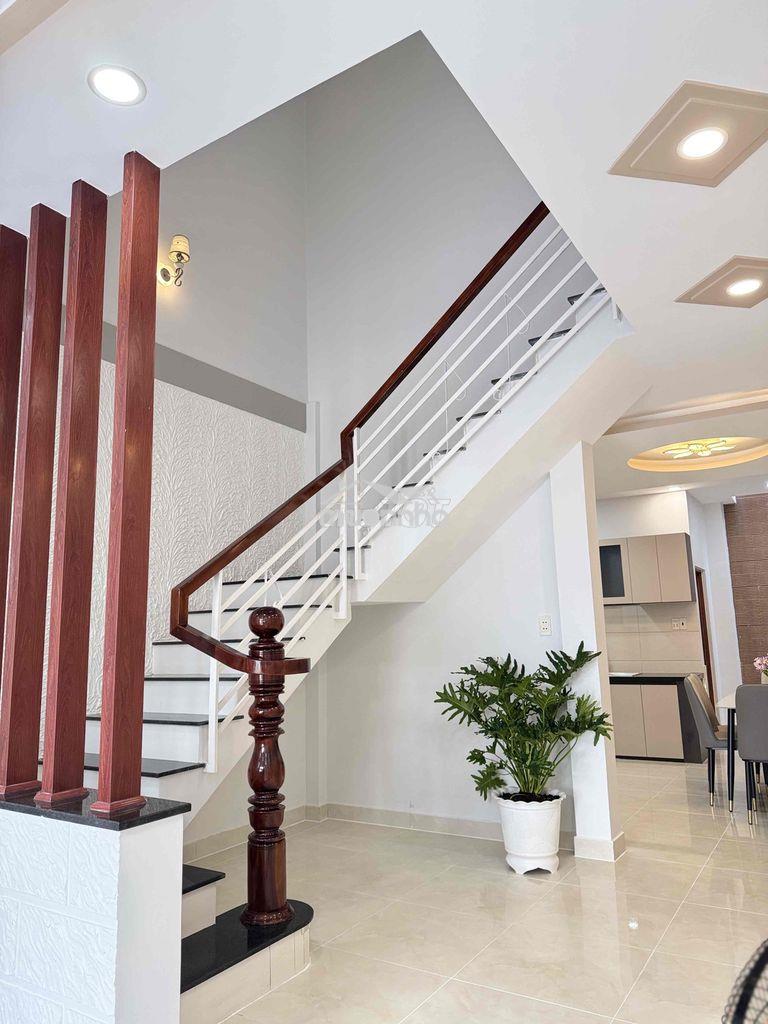 Nhà kiên cố cần bán gấp - Ảnh 2