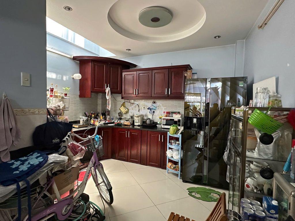 Nhà mới 3 lầu hẻm 1 xẹc đường hậu gianggiá tốt - Ảnh 3