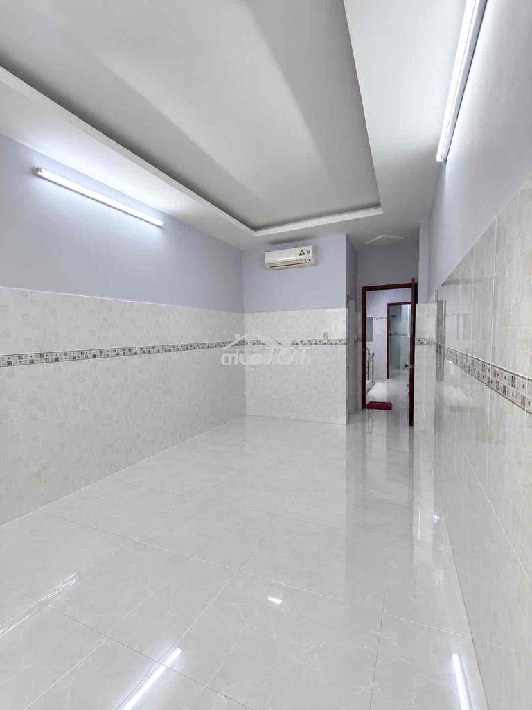 Cho nữ thuê - bao điện nước - gần đh nguyễn tất thành - Ảnh 2