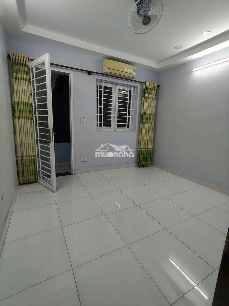 Nhà 4 tầng 5pn mặt tiền đường số tân phú 