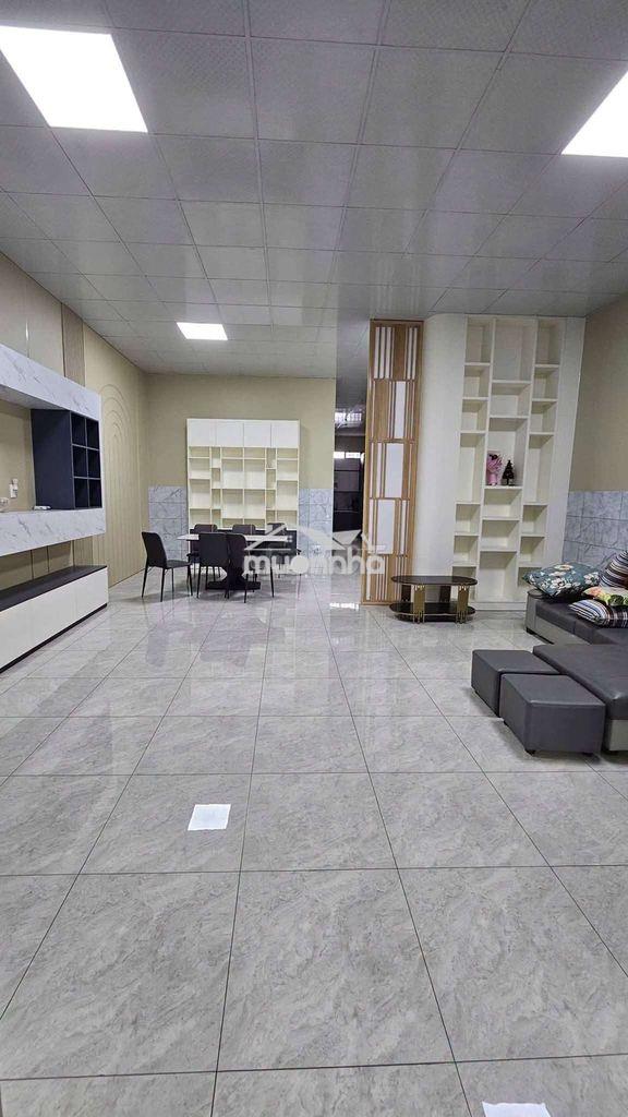 Cho thuê nhà mặt tiền gần chợ dĩ an 