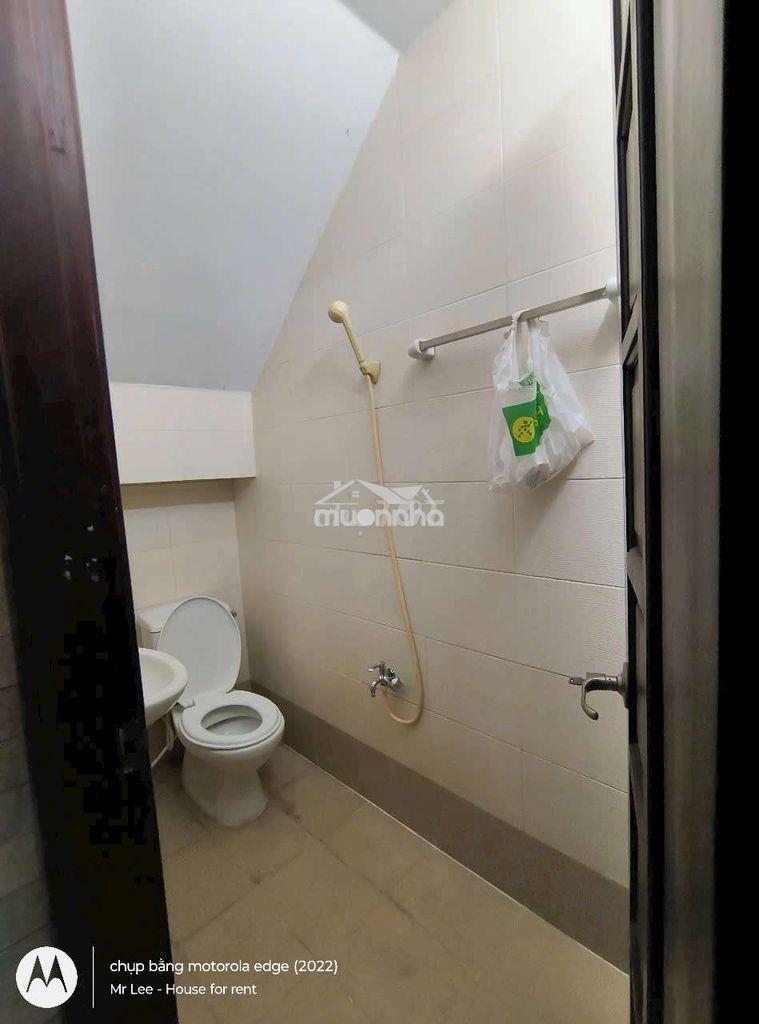 Cho thuê nhà hẻm xe tải thông 3 tầng sân thượng 3pn-4wc tân sơn nhì - Ảnh 3