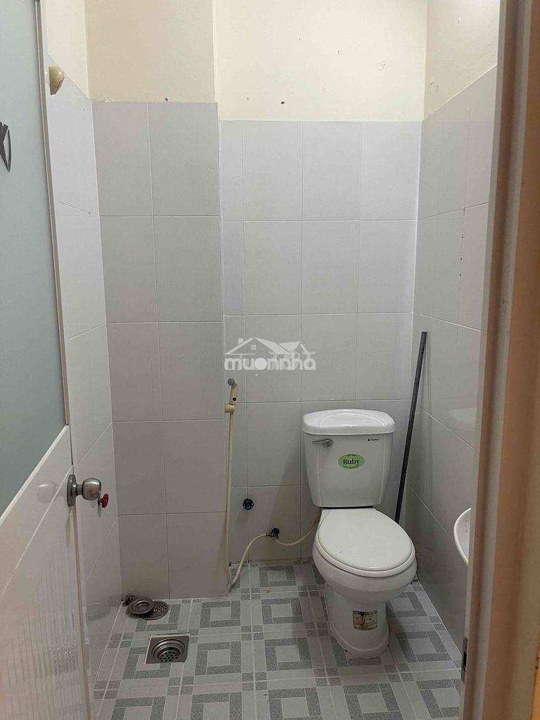Phòng trọ nguyên lầu 2 chu văn an bình thạnh