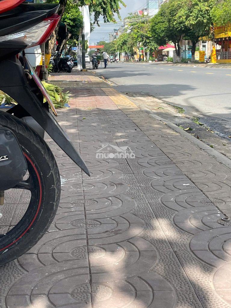 Cho thuê mặt bằng kd, lý thường kiệt, ngang 4, giá 6tr