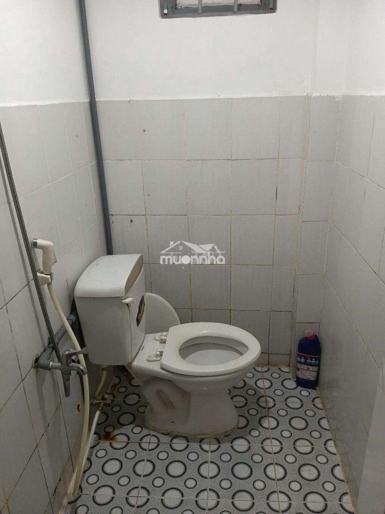 Chủ cầm cho thuê nhà nguyên căn ngang 5 dài 3 - Ảnh 4