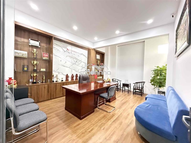 Cho thuê 2 tầng văn phòng 208m2 đã trang bị toàn bộ nội thất, chỉ 35tr