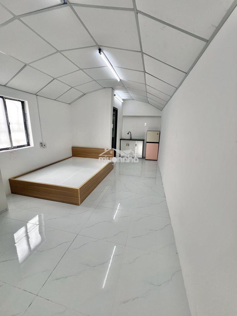 Cho thuê phòng rộng có cửa sổ trời - full nội thất - Ảnh 3