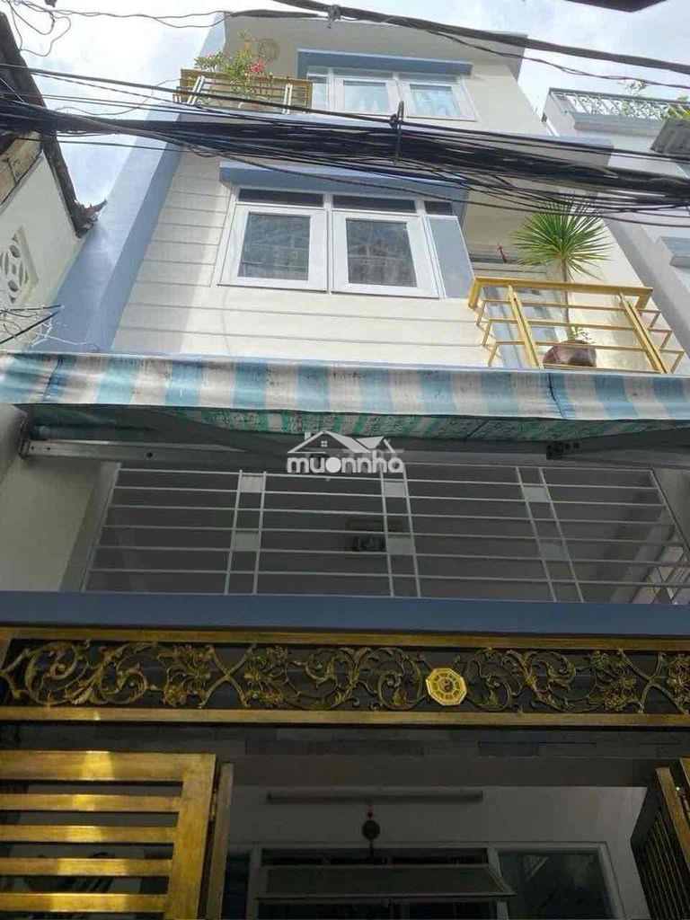 Nhà đẹp q4 tphcm