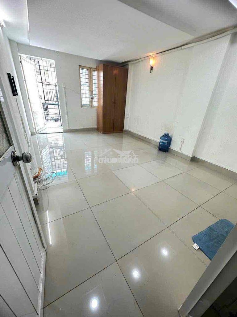 Nhà cho thuê 2pn , 2wc , thích hợo gia đình ít người - Ảnh 3