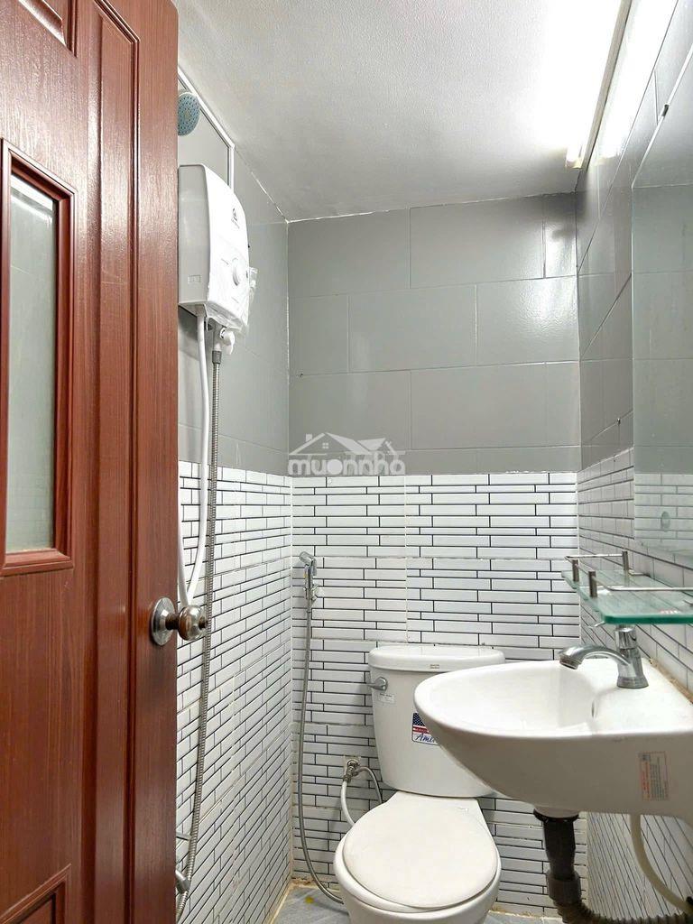 Phòng 25m2 ngay gần bến xe quận 8, cầu chánh hưng, đh kinh tế cs n - Ảnh 2