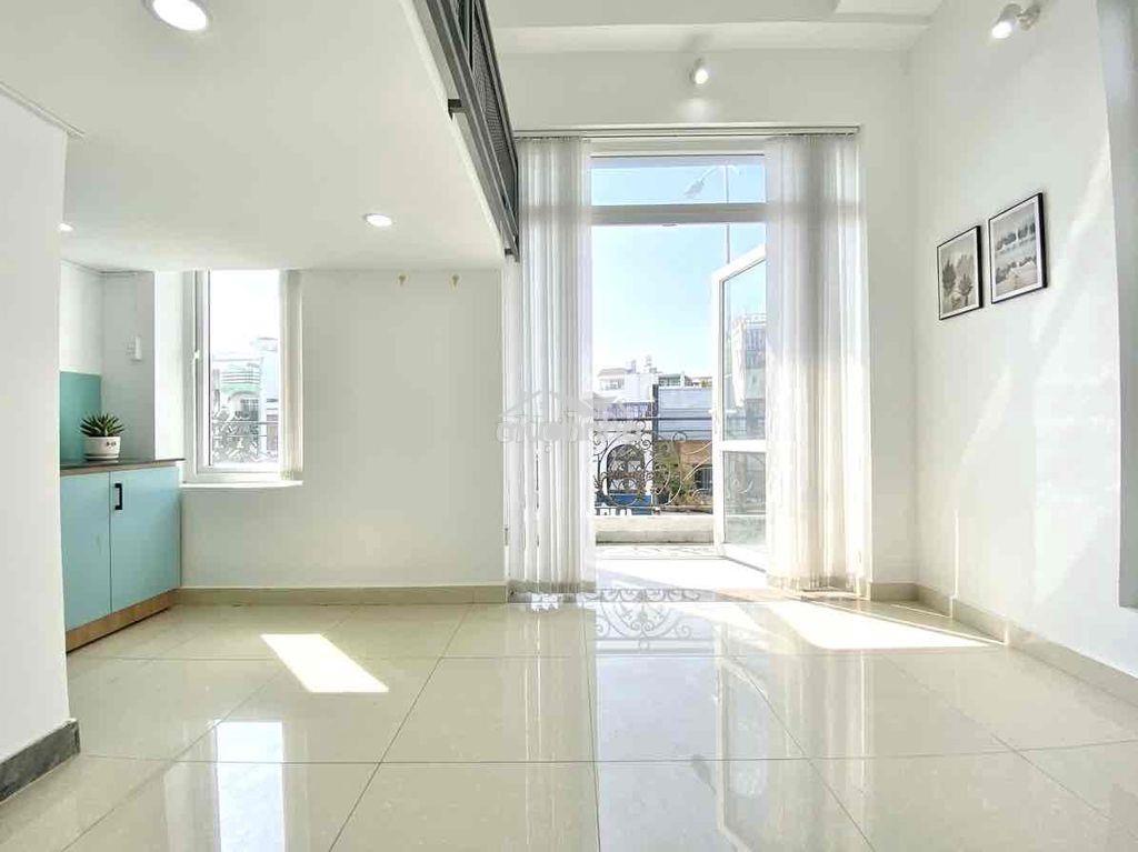 Phòng gác cao-ban công-2 cửa sổ siêu thoáng-mặt tiền-khu vip cityland - Ảnh 3
