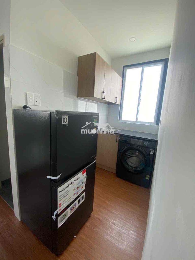 Chdv full nội thất, tách bếp, ban công