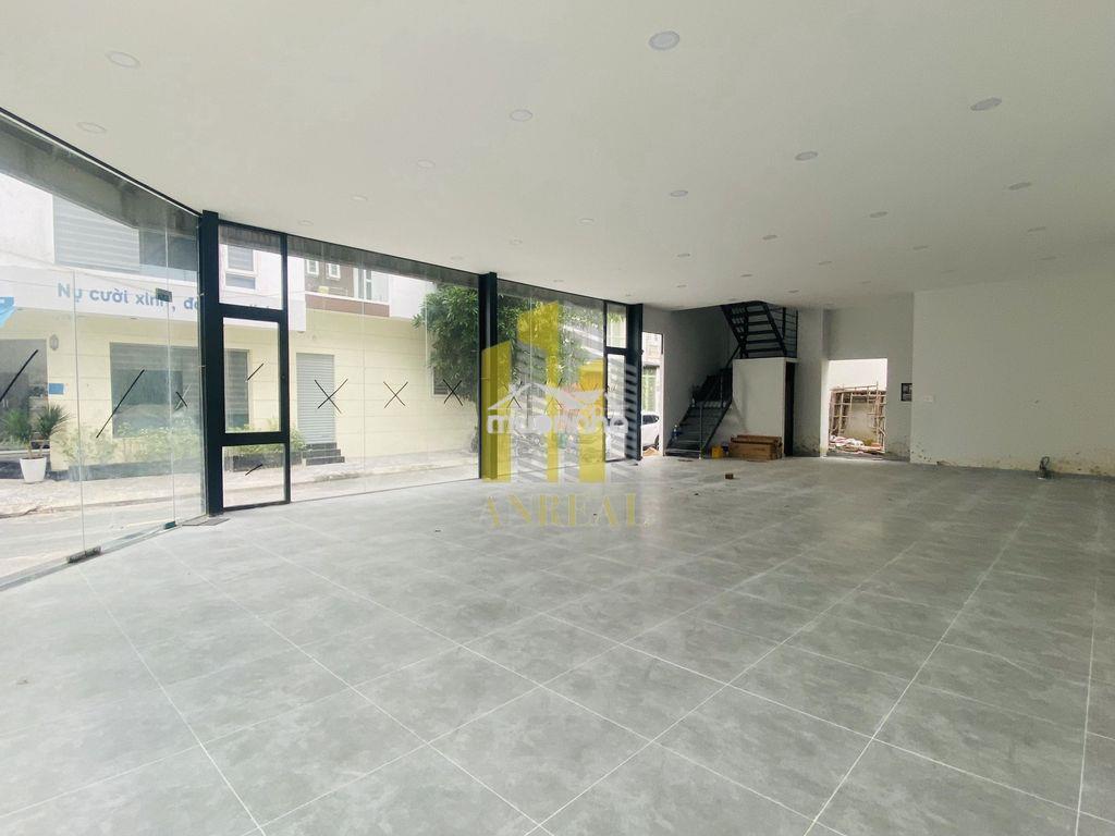 Cho thuê toà văn phòng căn góc 3 lầu sàn trống giá 130 triệu - 4