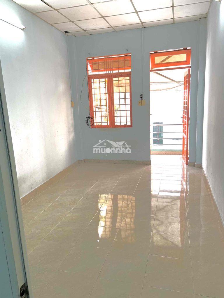 Cho thuê tầng 2, lối đi riêng, quận 10 - Ảnh 3