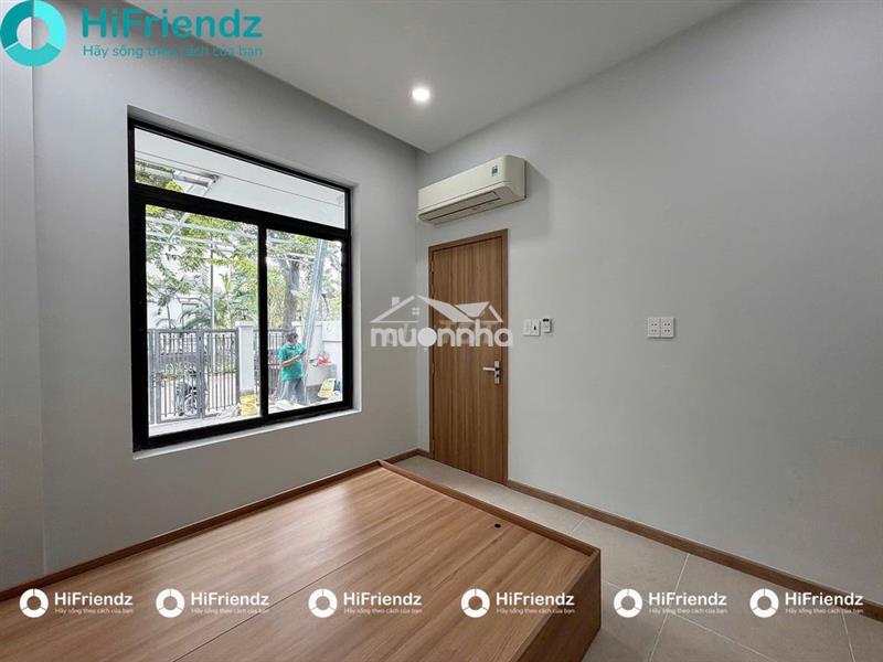 Trống sẵn studio nội thất cơ bản, cửa sổ trời, ngay nội khu lakeview
