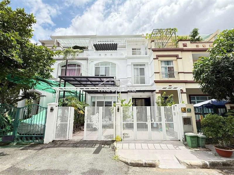 Bán nhà đường hưng thái 1 phú mỹ hưng quận 7