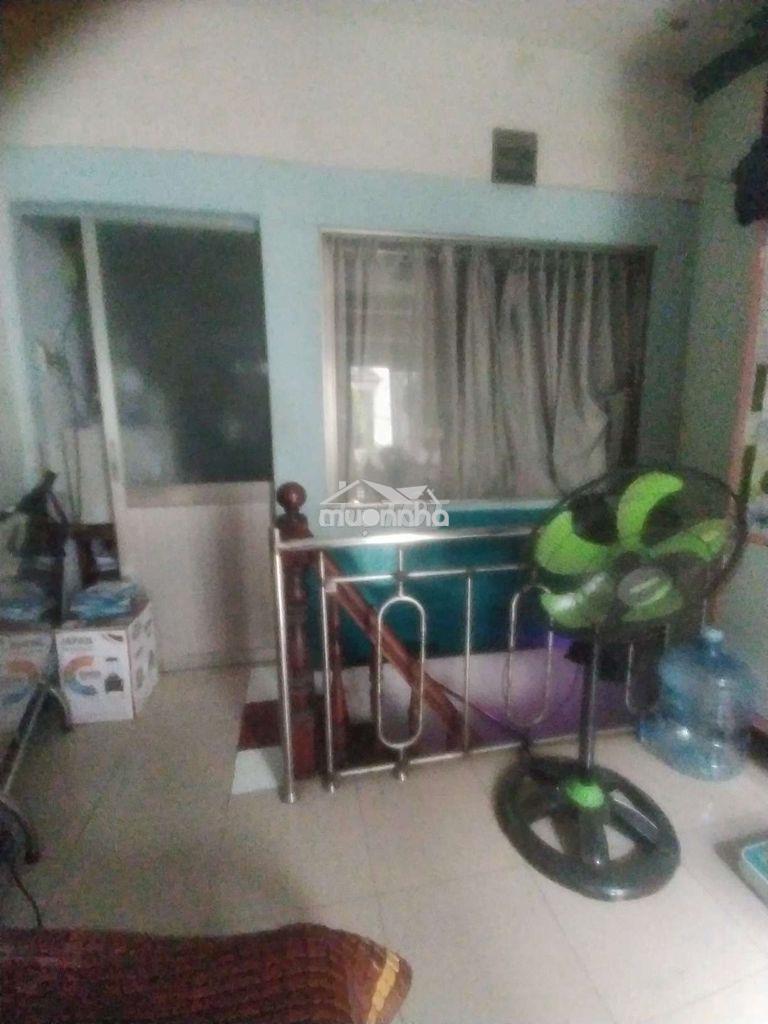 Cho thuê nhà gồm 1 trệt một lầu.bep ăn phòng máy lạnh  - Ảnh 3