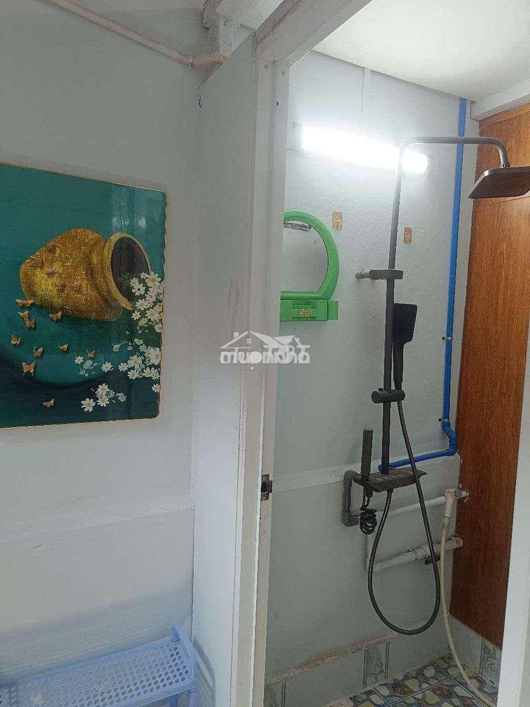 Nhà đẹp ngay kcx tân thuận dư phòng cho thuê - Ảnh 3
