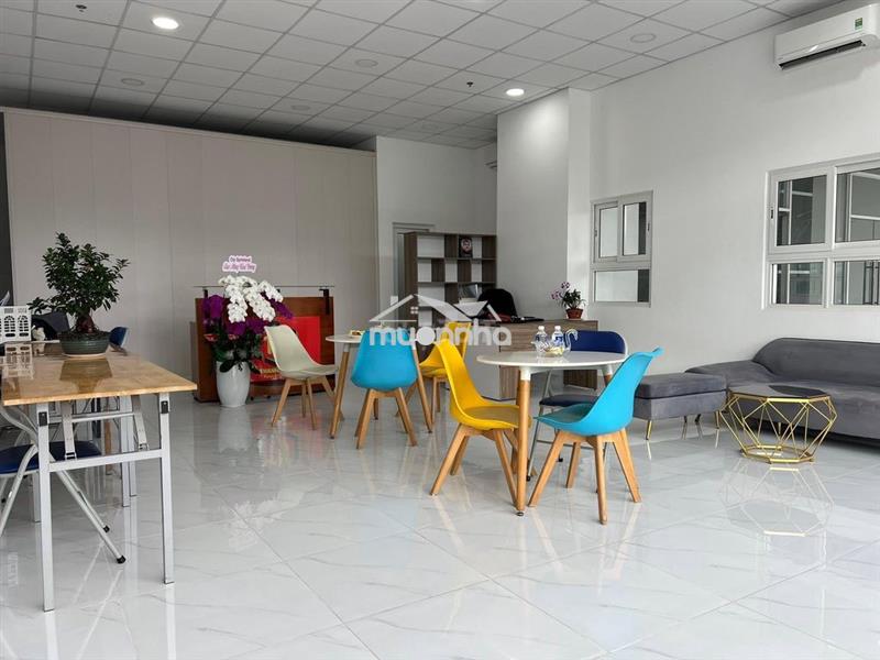 Mặt bằng kinh doanh c/c  nguyễn sỹ sách 120m2,2p ngủ, 12tr/tháng