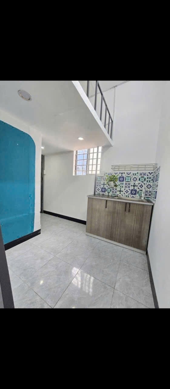 Cho thuê căn hộ duplex (gác) cửa sổ lớn (gần chợ bà chiểu) | lê quang định, bình thạnh  - Ảnh 3