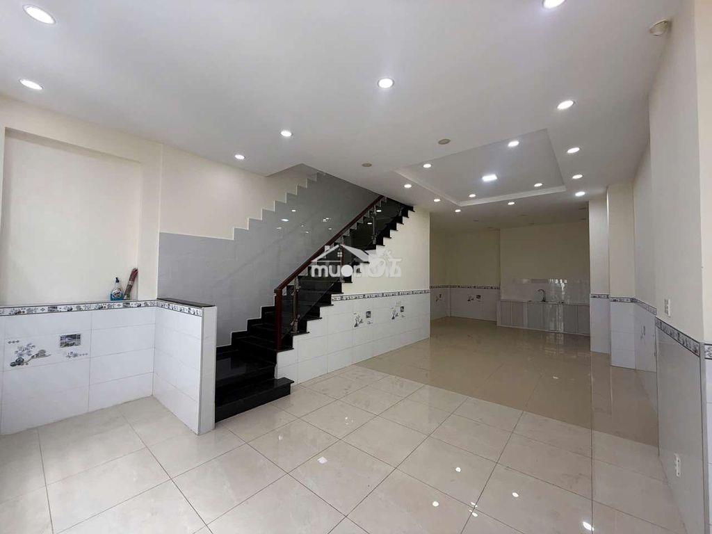 Nhà trệt 2 lầu kế bên vạn phúc city - Ảnh 4