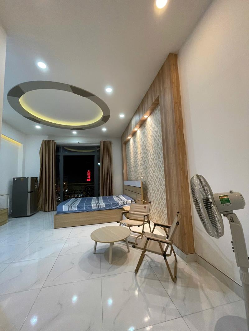 Căn hộ có ban công - 40m2-có thang máy- trần bình trọng- bình thạnh- gần chợ bà chiễu giáp quận 1 - Ảnh 2