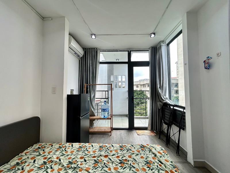 Studio tách bếp ban công cửa sổ trời thoáng mát gần đh ueh - Ảnh 4