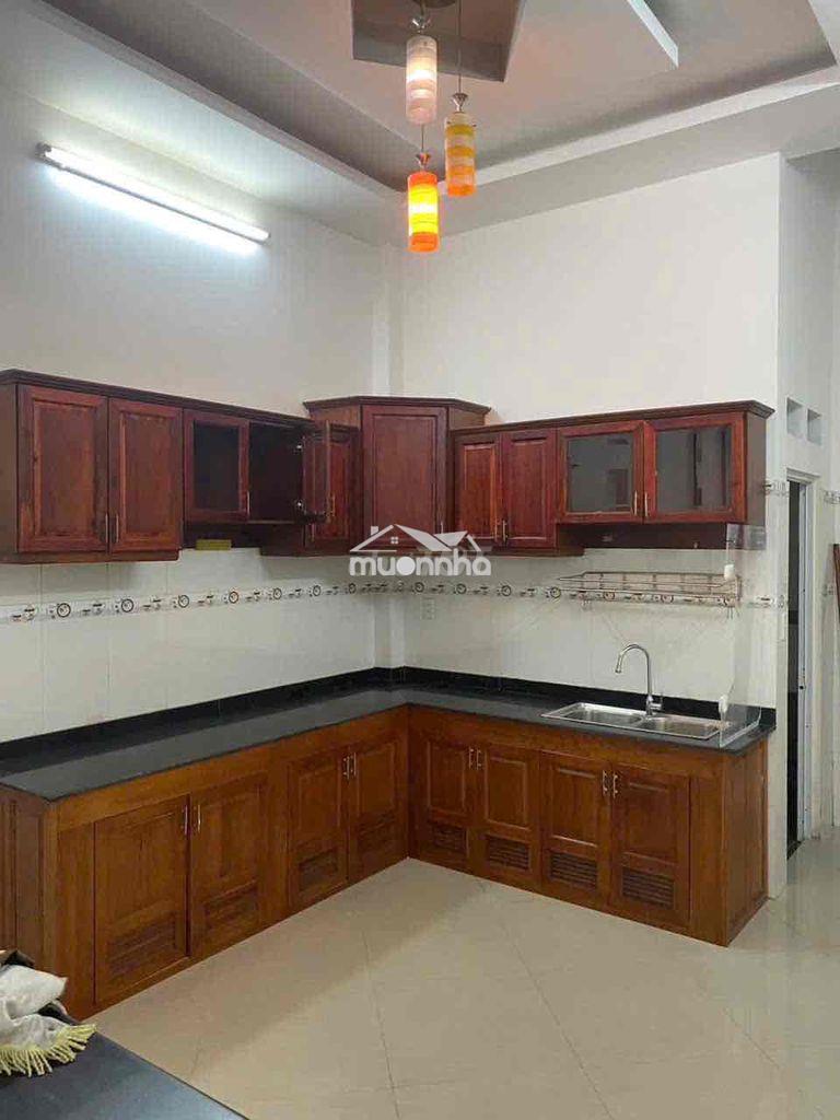 Cho thuê nhà nguyên căn giáp ngã tư ga - Ảnh 3