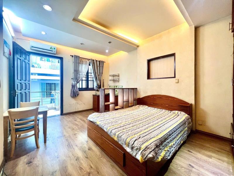 Căn hộ bancol thang máy_hầm xe_bảo vệ ngay nguyễn cửu vân qua quận 1,3,10 thuận tiện qua lankmark81 chỉ 5 phút đi xe !