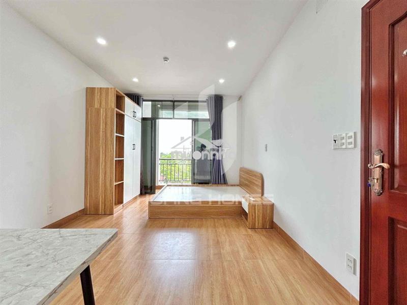 Cho thuê phòng ban công gần lakeview city quận 2