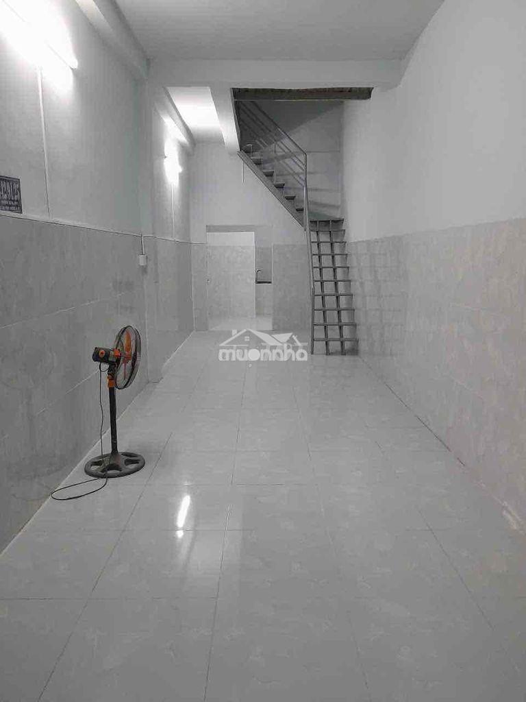 Cho thuê nhà tl 15 q12 dt 54m 2p ngủ giá 5tr