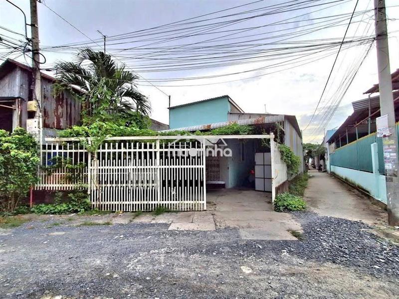 Kẹt tiền ! bán gấp dãy trọ 2 mt ở gần kcn tây bắc 156m2 shr giá 900tr