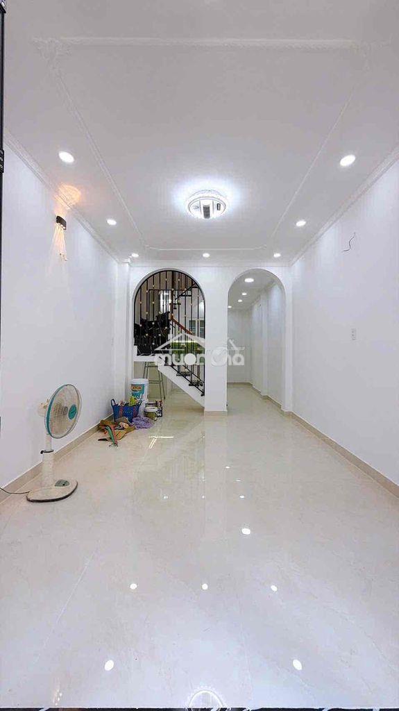 Bán nhà 3 tầng vào ở ngay. gần đường xe hơi tôn thất thuyết - Ảnh 3
