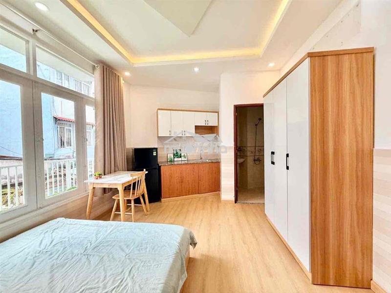 Siêu phẩm studio bancon full nội thất, ngay trung tâm q4