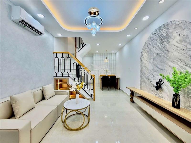 Chỉ 4,x tỷ có nhà 4 tầng mới full n.thất, 4pn gần chợ bà chiểu,sát oto