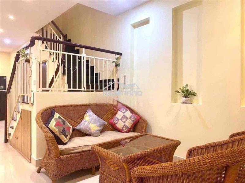 Cho thuê nhà nguyên căn đầy đủ nội thất(2pn2wc) quang trung p10 gv