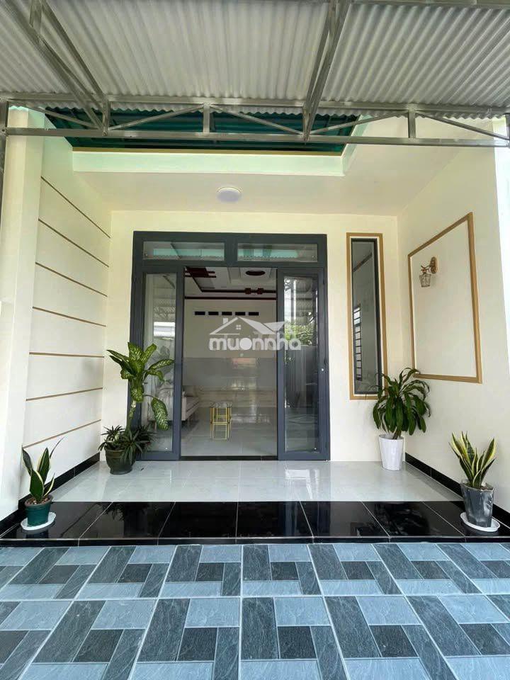 Bán nhà gần ngay bệnh viện xuyên á - 84m2, 800tr, shr.