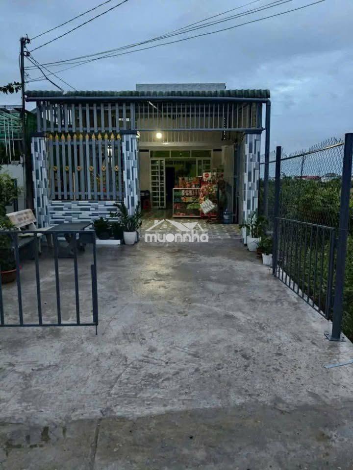 Nợ dí !bán căn nhà cấp 4 ở đ. số 28- tân thông hội 124m2 shr giá 950tr
