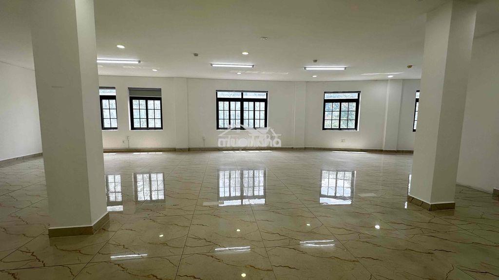 Văn phòng vĩnh khánh q4 - 130m2 - Ảnh 2